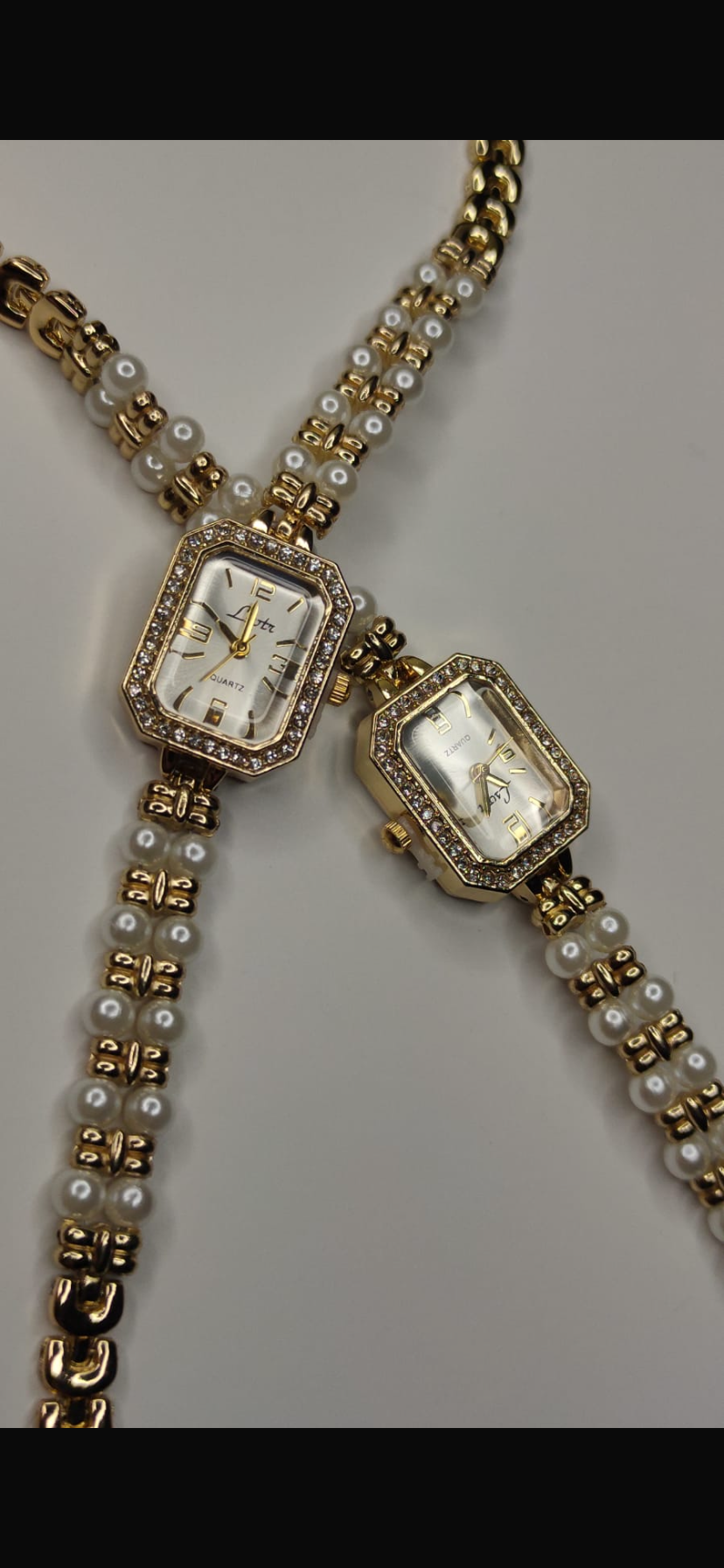 Reloj “Cuadrado Romántico”