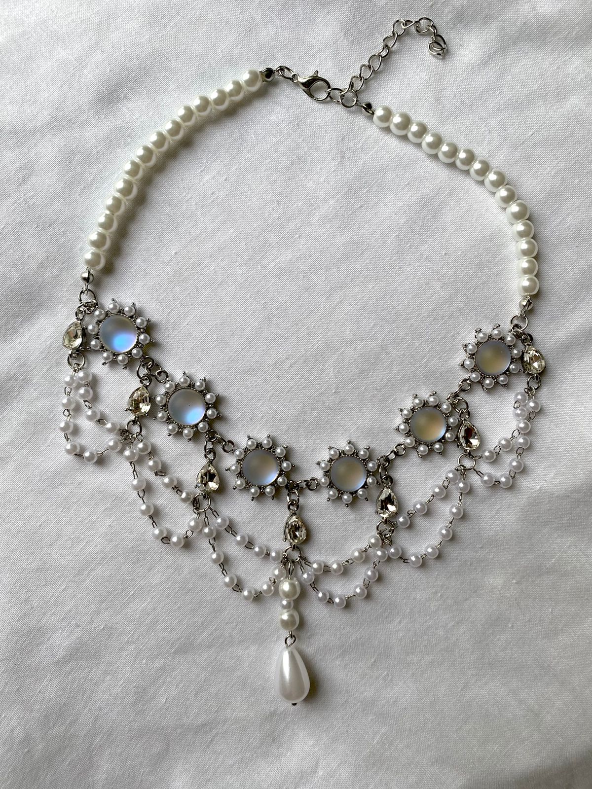Collar “Reina de la Luna