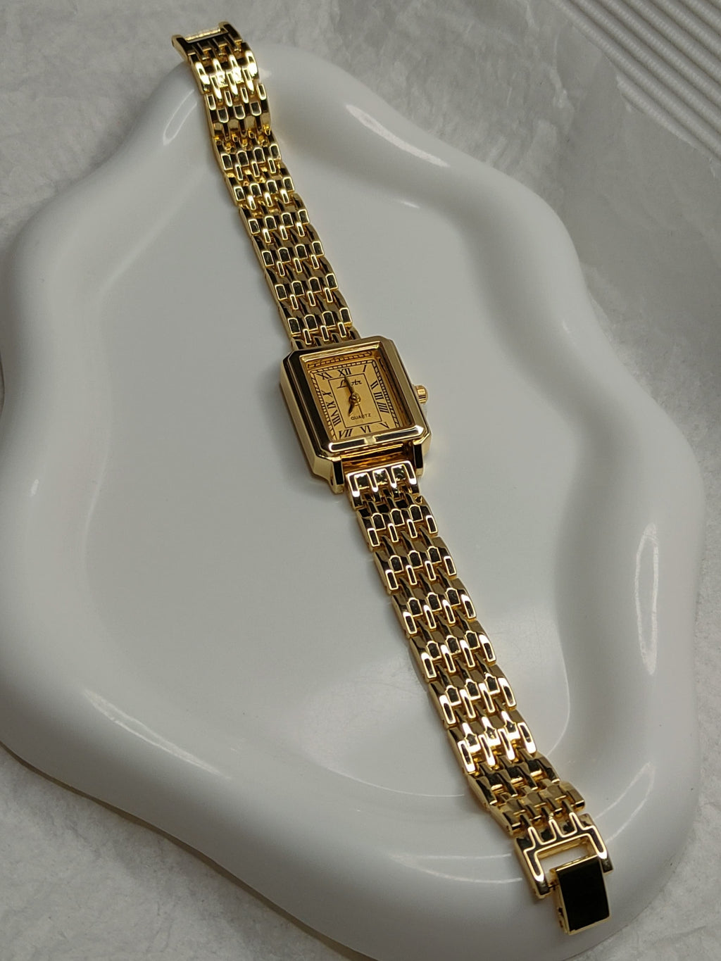 Reloj “Clásico Dorado”
