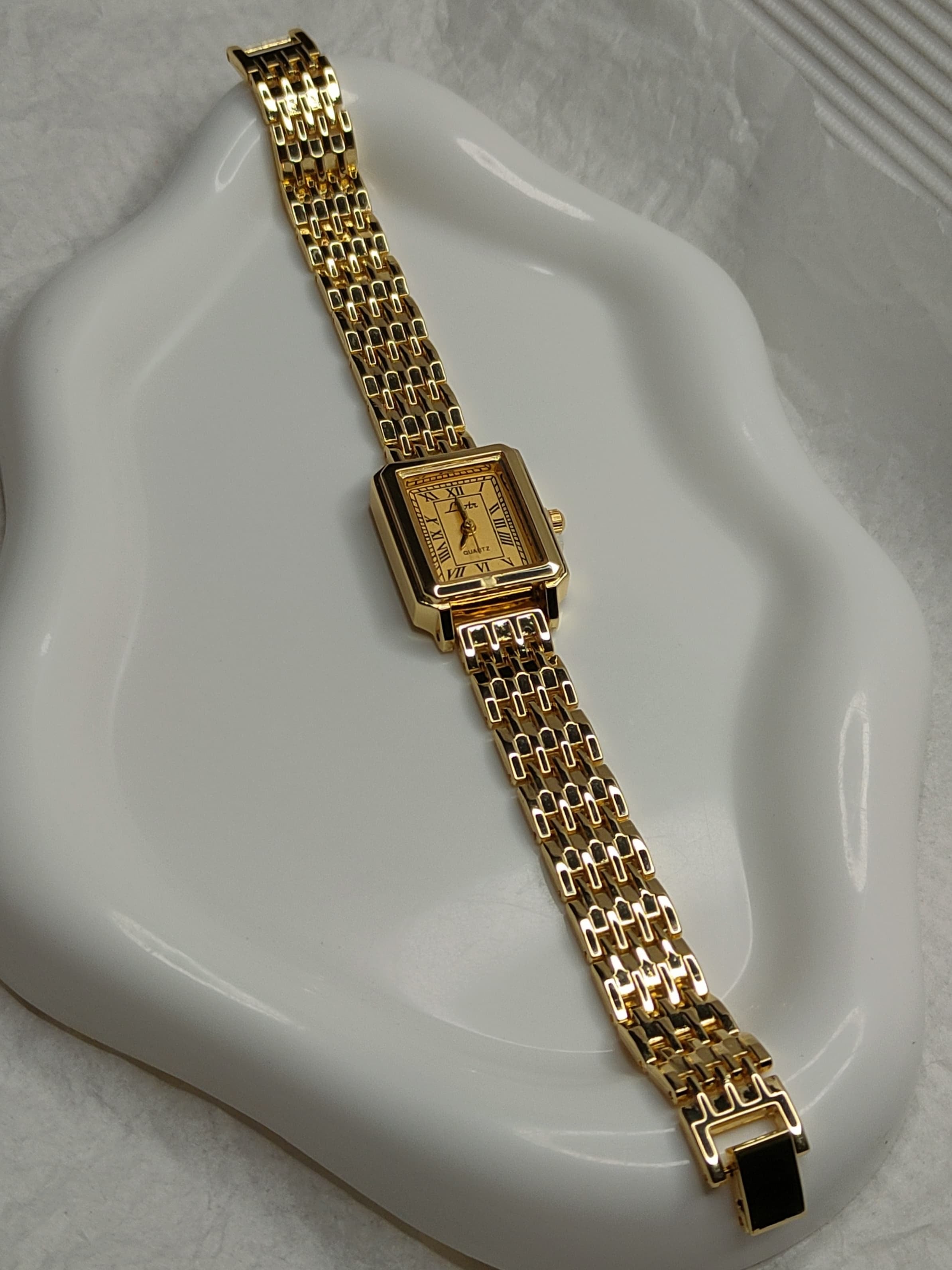 Reloj “Clásico Dorado”