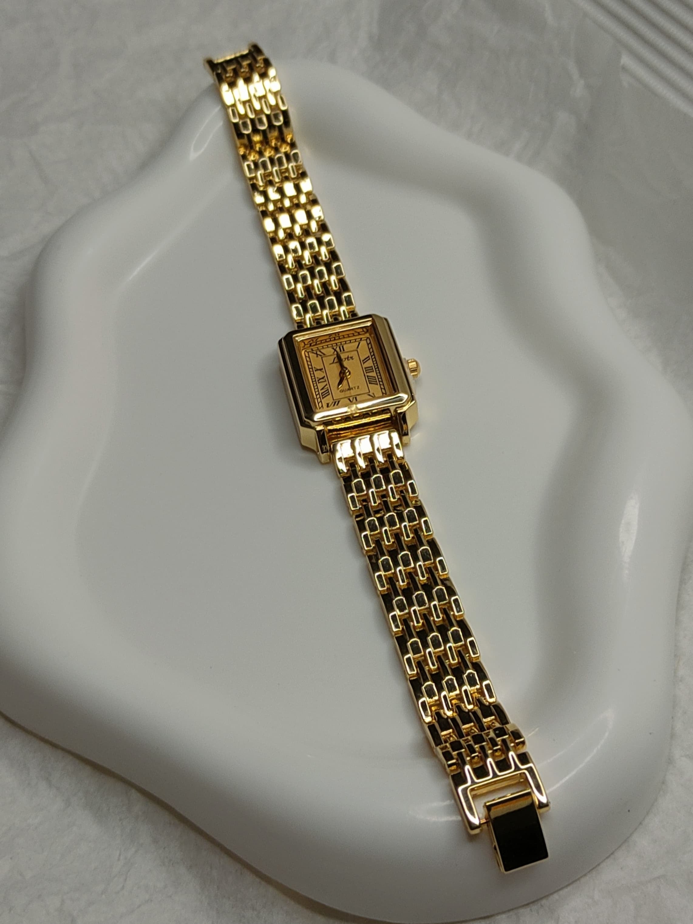 Reloj “Clásico Dorado”