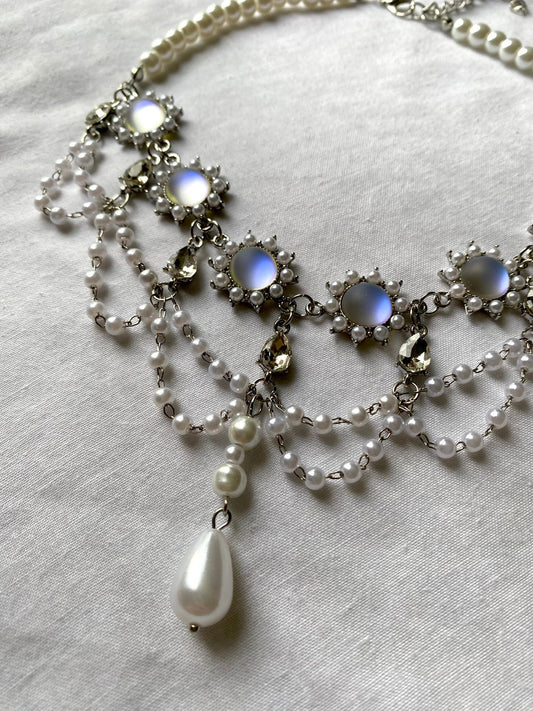 Collar “Reina de la Luna