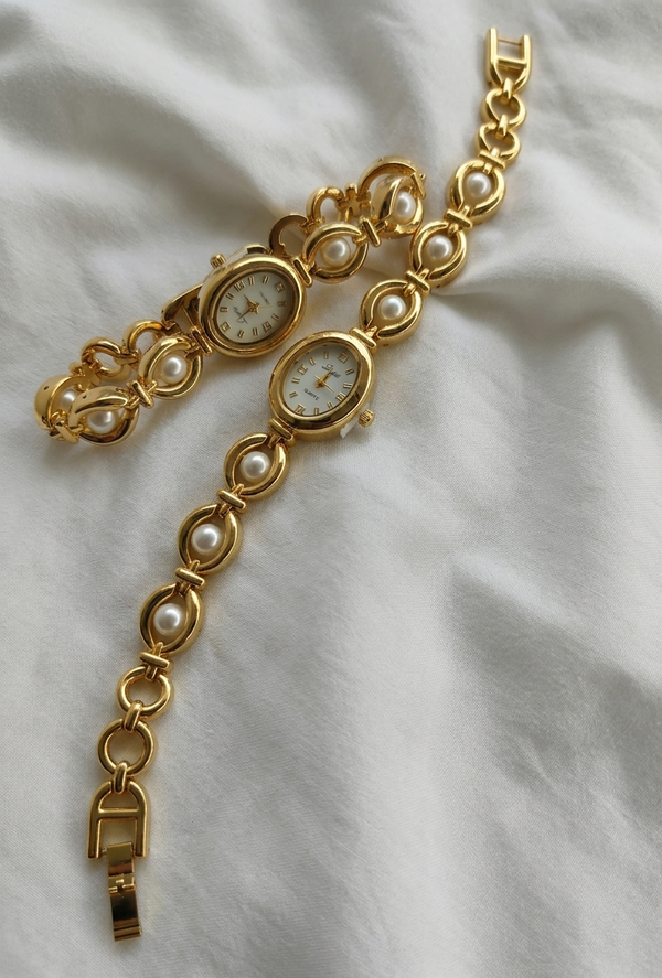 Reloj "Elegancia Oval"