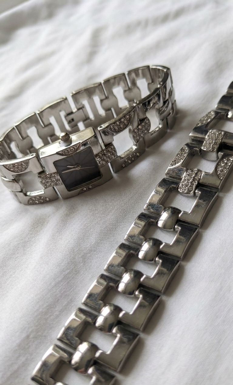 Reloj "Chrome" blanco