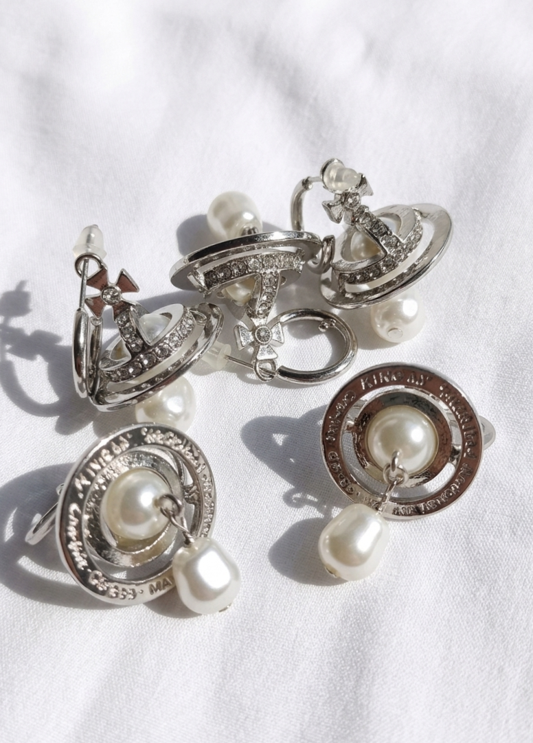 Aretes "Saturno Perlado"