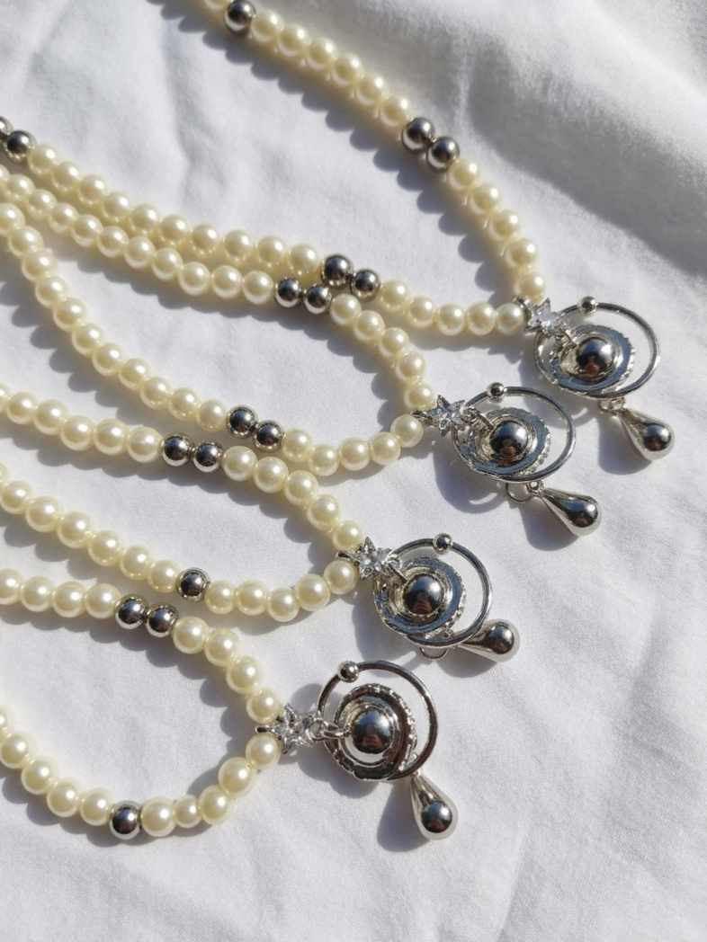 Collar “Perlas Galácticas”