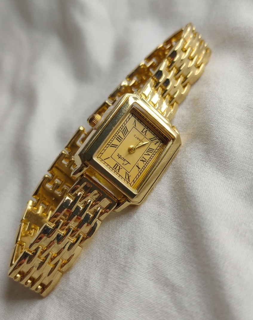 Reloj “Clásico Dorado”