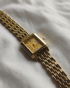 Reloj “Clásico Dorado”