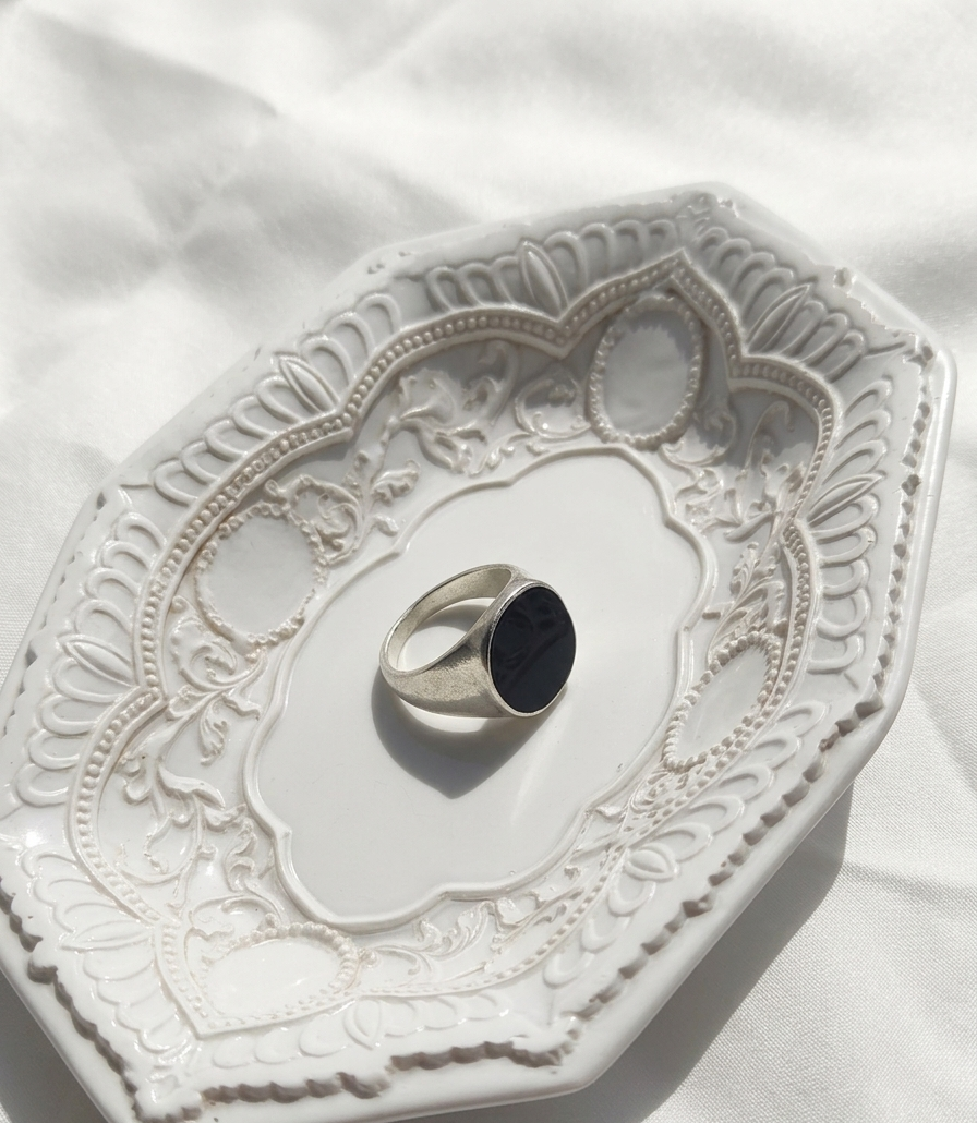 Anillo plateado Nº64