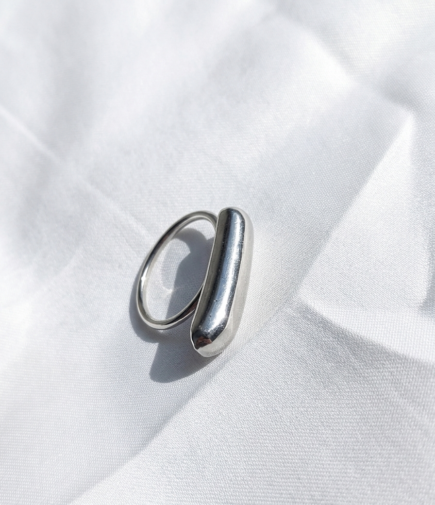 Anillo plateado Nº62