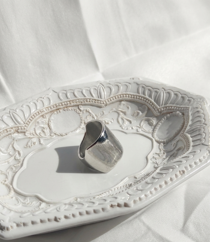 Anillo plateado Nº61