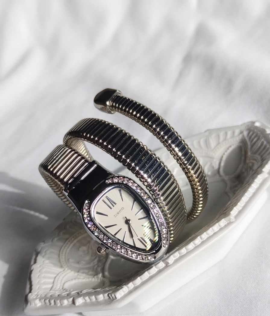 Reloj "Ofidia"