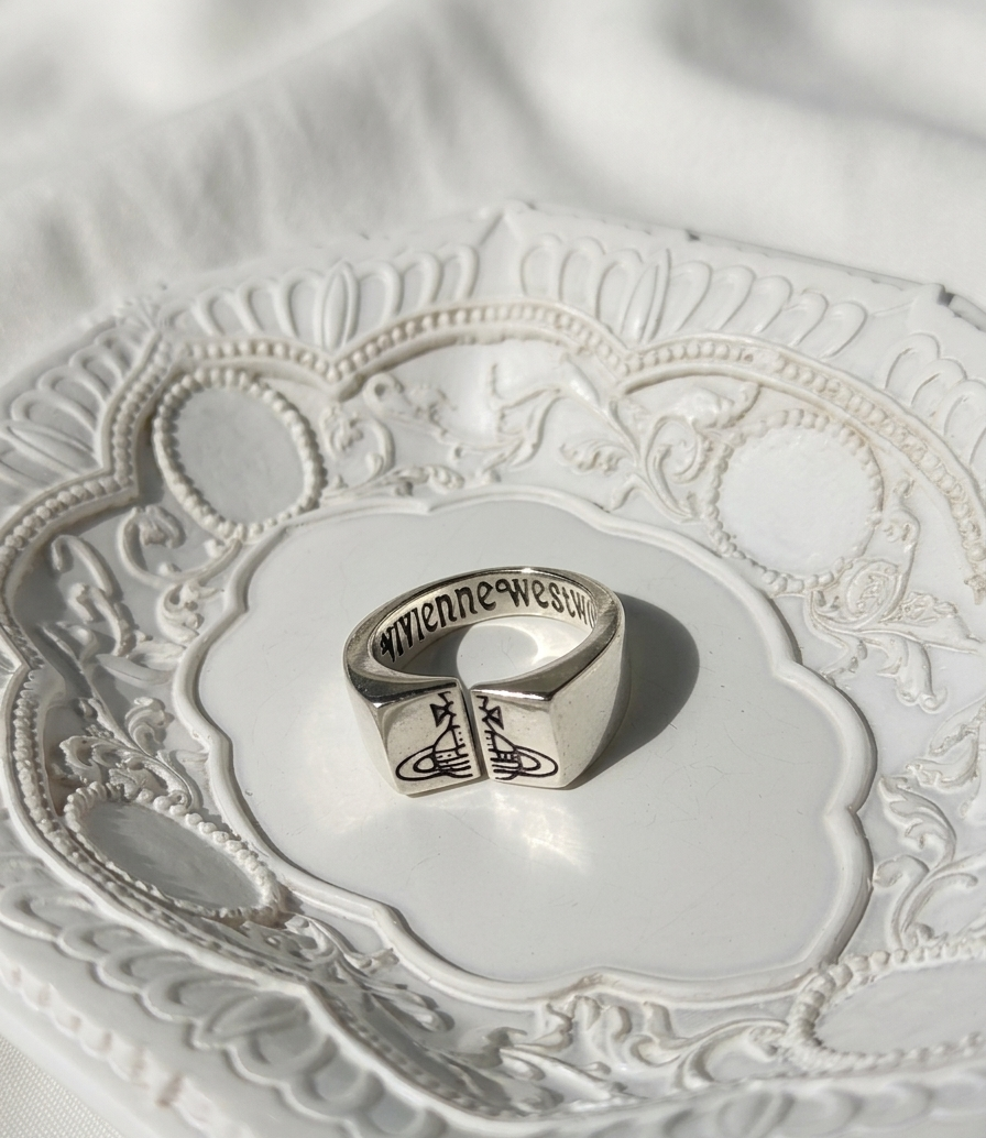 Anillo "Westwood"
