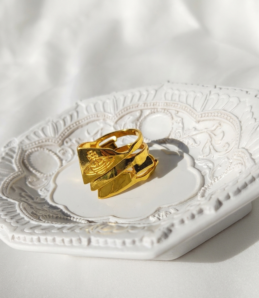 Anillo "Vivienne" Dorado